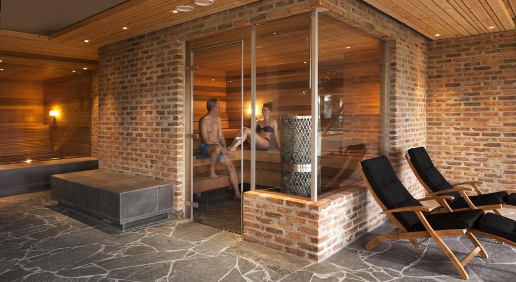 Djuroenaeset Hotell & Konferens Djurhamn Luaran gambar