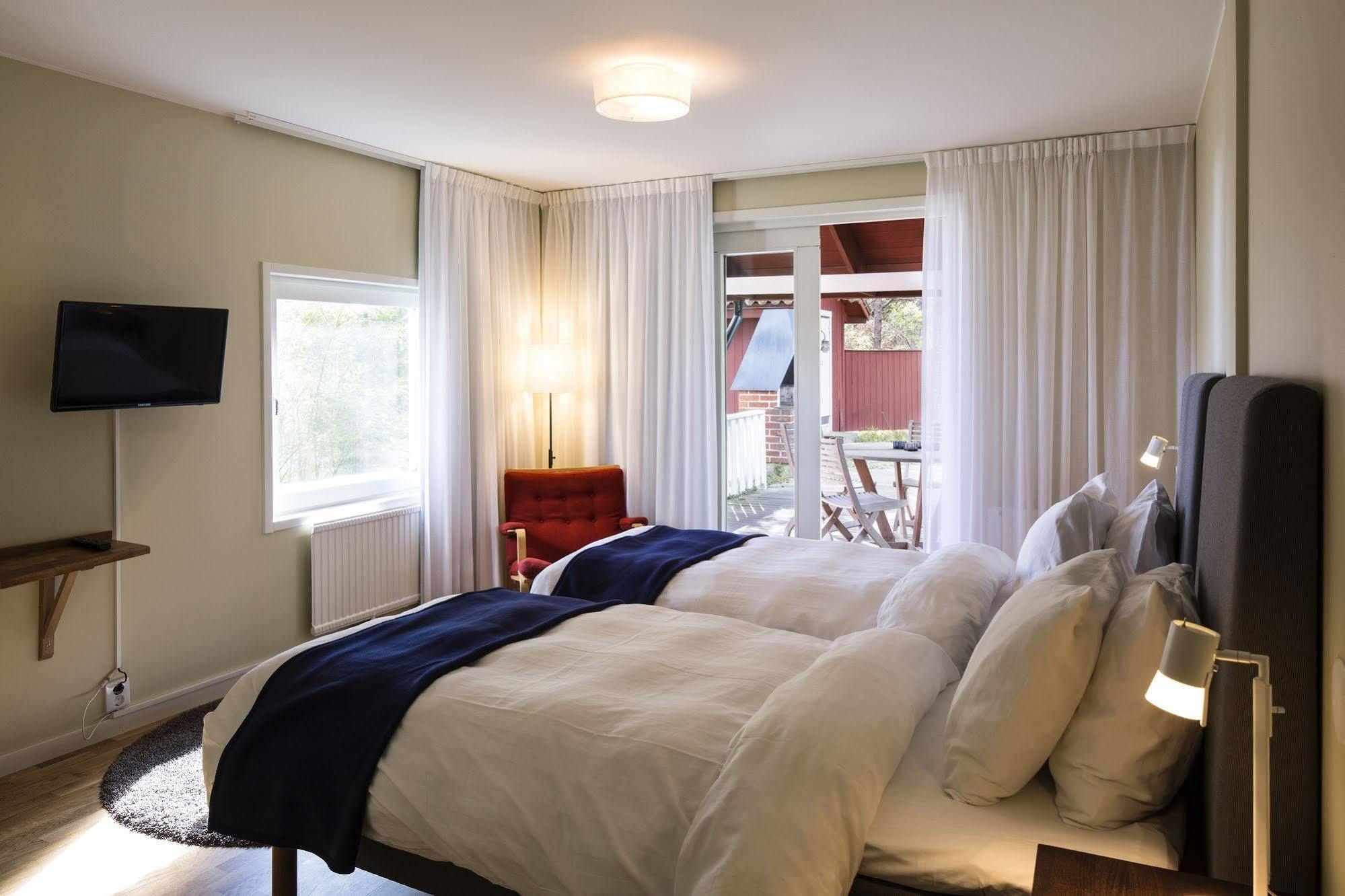 Djuroenaeset Hotell & Konferens Djurhamn Luaran gambar